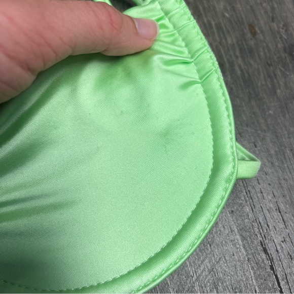 NWT Frankie's Bikinis Maggie top in honeydew - Picture 5 of 11